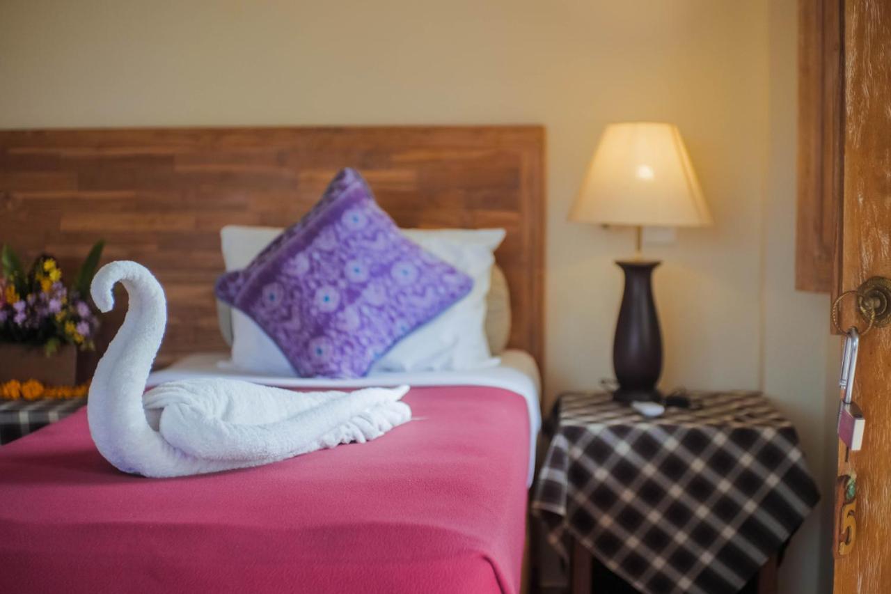 Nirwa Ubud Homestay ภายนอก รูปภาพ